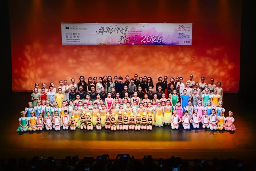 陈屿街舞才艺表演展示画面